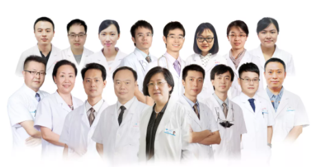 廈門眼科中心眼底病?？漆t(yī)生團(tuán)隊(duì)